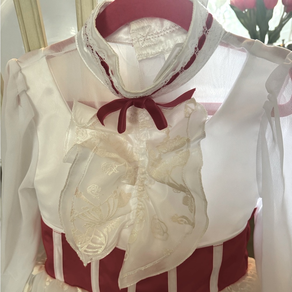 Disney Store Mary Poppins dress and hat size 4T excellent condition worn once